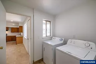 215 N Polk St, Independence, OR 97351 - Photo 27