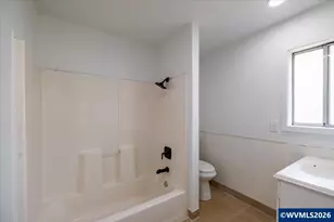 215 N Polk St, Independence, OR 97351 - Photo 21
