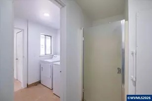 215 N Polk St, Independence, OR 97351 - Photo 25