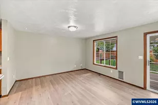3224 18th St SE, Albany, OR 97322 - Photo 9