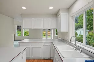1553 E Burnett St, Stayton, OR 97383 - Photo 17