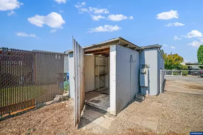 2868 Tide Ct NE, Salem, OR 97305 - Photo 37