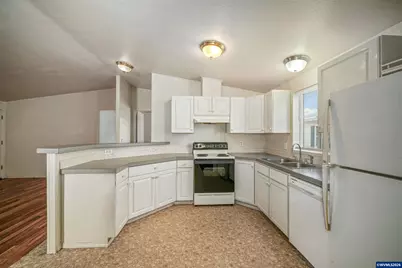 2868 Tide Ct NE, Salem, OR 97305 - Photo 15