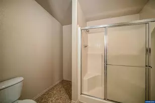 2868 Tide Ct NE, Salem, OR 97305 - Photo 23