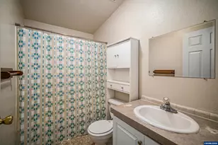 2868 Tide Ct NE, Salem, OR 97305 - Photo 29