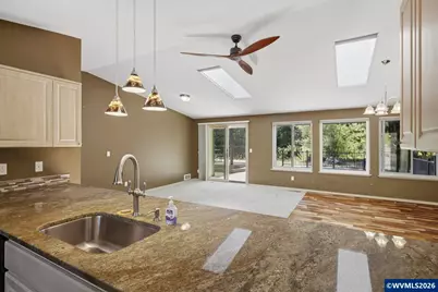 20658 Abiqua Rd N, Scotts Mills, OR 97375 - Photo 11