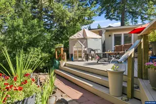 607 Glenbrook Cir, Florence, OR 97439 - Photo 27