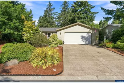 607 Glenbrook Cir, Florence, OR 97439 - Photo 1