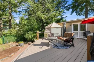 607 Glenbrook Cir, Florence, OR 97439 - Photo 25