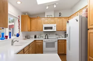 607 Glenbrook Cir, Florence, OR 97439 - Photo 11