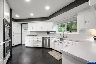 712 Mimosa St S, Salem, OR 97302 - Photo 9