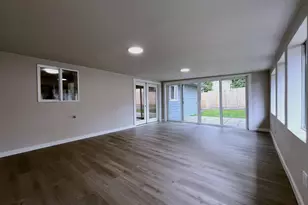438 NW Douglas St, Dallas, OR 97338 - Photo 9