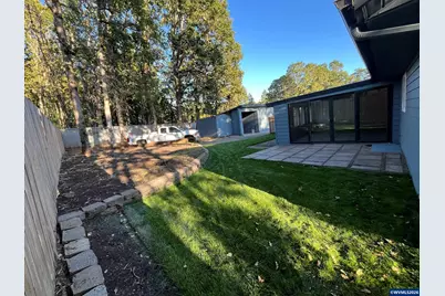 438 NW Douglas St, Dallas, OR 97338 - Photo 25