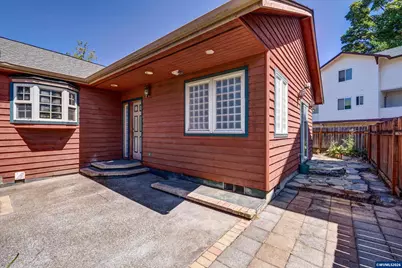 645 NW Kings Bl, Corvallis, OR 97330 - Photo 35