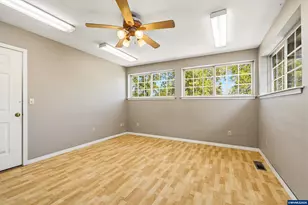 645 NW Kings Bl, Corvallis, OR 97330 - Photo 31