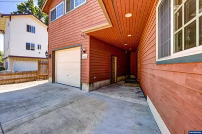 645 NW Kings Bl, Corvallis, OR 97330 - Photo 33