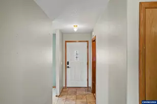 221 W Lincoln St, Carlton, OR 97111 - Photo 9