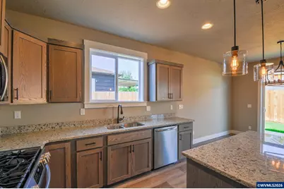 4955 Sooner Ln SE, Salem, OR 97317 - Photo 5