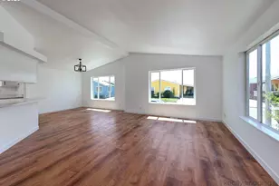 11105 Main #14 St, Donald, OR 97020 - Photo 5