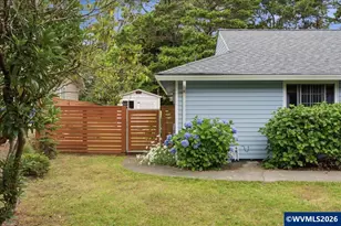 205 NW Lancer St, Lincoln City, OR 97367 - Photo 3