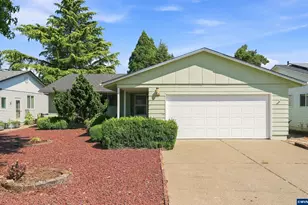 828 Oregon Way, Woodburn, OR 97071 - Photo 1