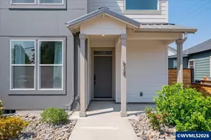 528 S 7th St, Independence, OR 97351 - Photo 3