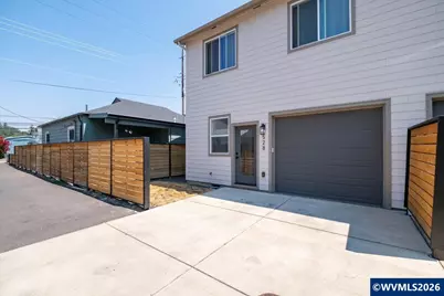 528 S 7th St, Independence, OR 97351 - Photo 37