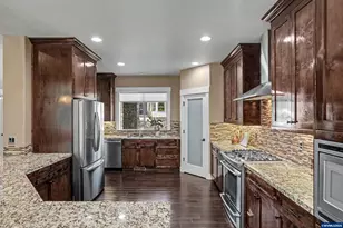 822 Majestic View Ave SE, Salem, OR 97306 - Photo 25