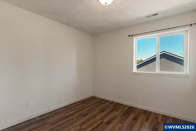 1268 S 7th St, Independence, OR 97351 - Photo 39
