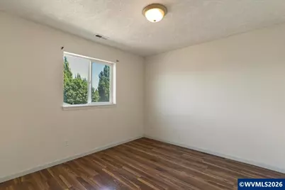 1268 S 7th St, Independence, OR 97351 - Photo 37