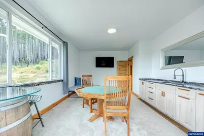 47555 McKenzie Hwy, Vida, OR 97488 - Photo 35