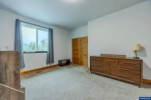 47555 McKenzie Hwy, Vida, OR 97488 - Photo 27