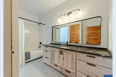 47555 McKenzie Hwy, Vida, OR 97488 - Photo 31