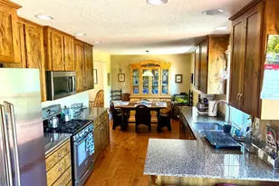 1053 Windemere Dr NW, Salem, OR 97304 - Photo 7