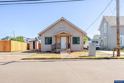 1116 SE 7th Av, Albany, OR 97321 - Photo 1