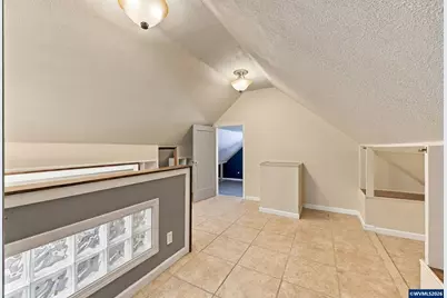 1875 23rd St NE, Salem, OR 97301 - Photo 21