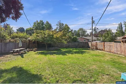 1875 23rd St NE, Salem, OR 97301 - Photo 29
