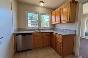 1551 Market St NE, Salem, OR 97301 - Photo 11