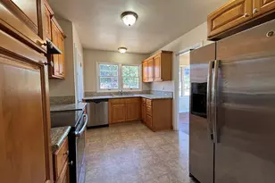 1551 Market St NE, Salem, OR 97301 - Photo 9