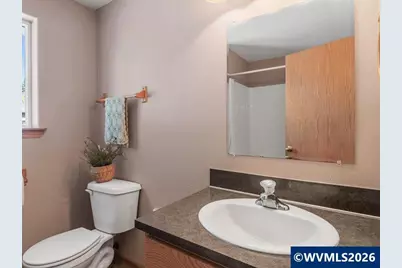 1078 29th St, Sweet Home, OR 97386 - Photo 35