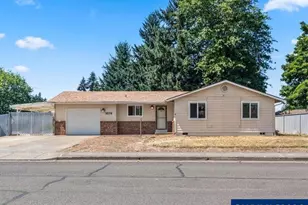 1078 29th St, Sweet Home, OR 97386 - Photo 43