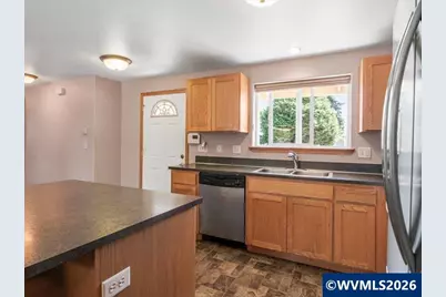 1078 29th St, Sweet Home, OR 97386 - Photo 17