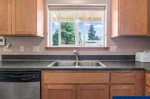1078 29th St, Sweet Home, OR 97386 - Photo 13