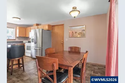 1078 29th St, Sweet Home, OR 97386 - Photo 9