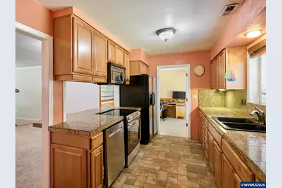 14653 Ottaway Rd NE, Aurora, OR 97002 - Photo 13
