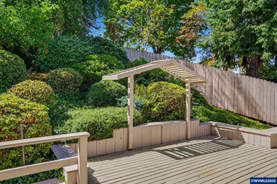 3615 Edward Dr SE, Salem, OR 97302 - Photo 35