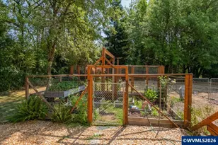 7650 NW Mountain View Dr, Corvallis, OR 97330 - Photo 33