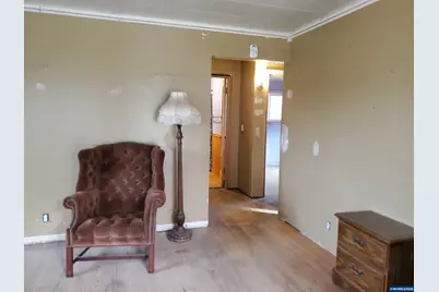 585 5th Av, Sweet Home, OR 97386 - Photo 5