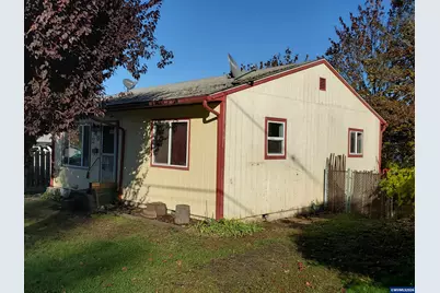 585 5th Av, Sweet Home, OR 97386 - Photo 3