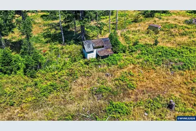 2254 Crooked Finger Rd NE, Scotts Mills, OR 97375 - Photo 23